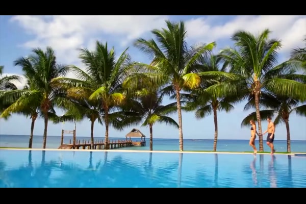 Secrets Aura Cozumel